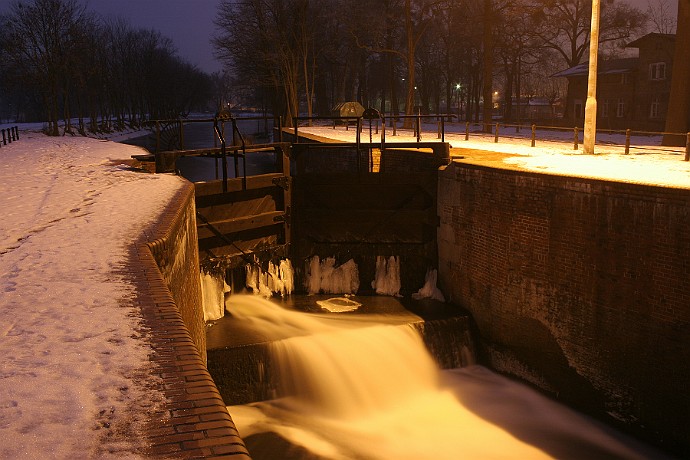 Kanał Bydgoski nocą VI śluza - Bydgoszcz